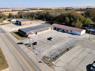 More details for 1005 N Frederick Ave, Oelwein, IA - Office for Sale