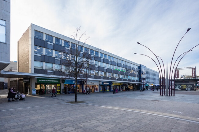 More details for Town Sq, Basildon - Office to Rent