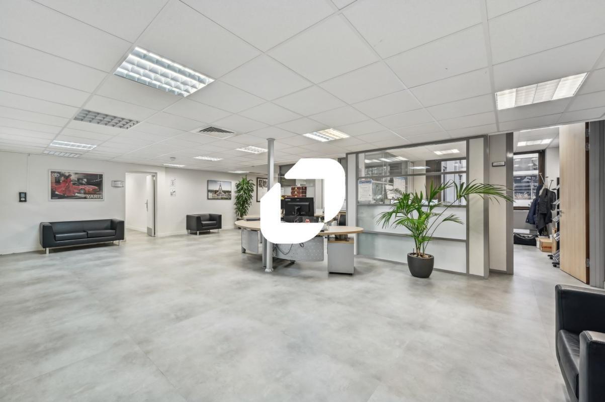 Office in Saint Cloud for sale Interior Photo- Image 1 of 15