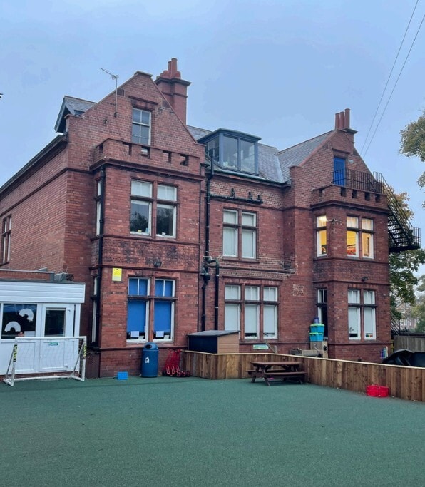 21 North Ave, Newcastle Upon Tyne for sale Primary Photo- Image 1 of 9