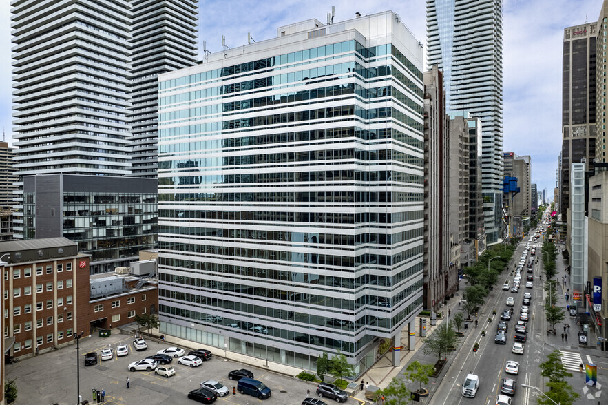 121 Bloor St E, Toronto, ON for sale - Primary Photo - Image 1 of 1