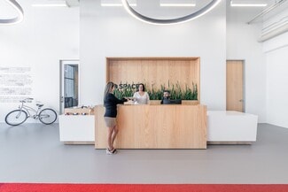 More details for 800 Town And Country Blvd, Houston, TX - Co-working to Rent