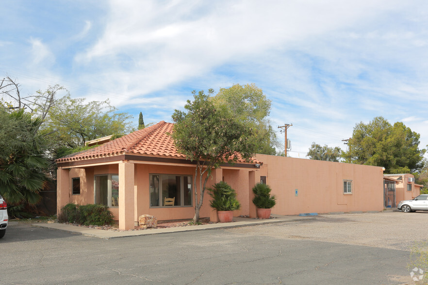 6571 E Tanque Verde Rd, Tucson, AZ for sale - Primary Photo - Image 1 of 1