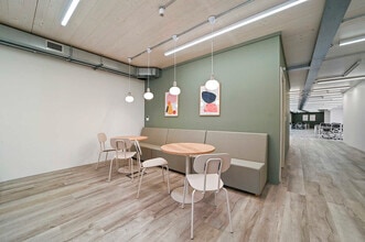 3-5 Martel Pl, London to rent Interior Photo- Image 1 of 7