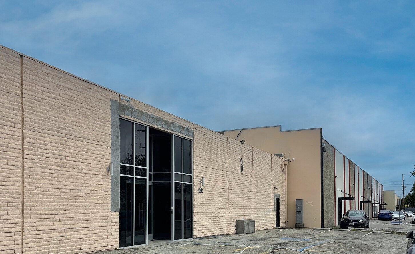 14955 Calvert St, Van Nuys, CA for sale Building Photo- Image 1 of 1