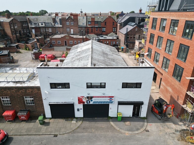 1 Station Rd, Wirral to rent - Primary Photo - Image 1 of 1