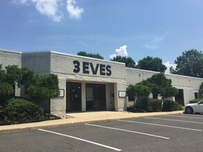 1 Eves Dr, Marlton, NJ for rent Building Photo- Image 1 of 1