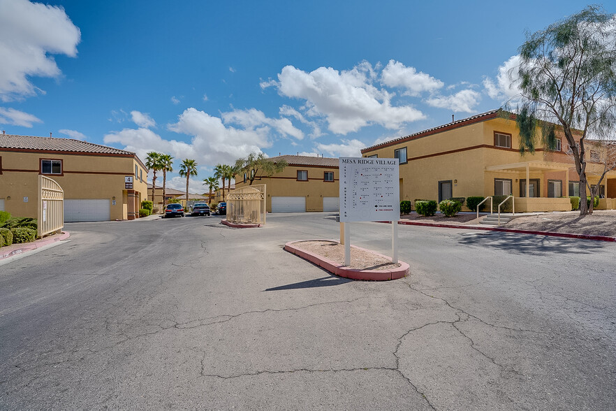 4915 E Russell Rd, Las Vegas, NV for sale - Building Photo - Image 1 of 40