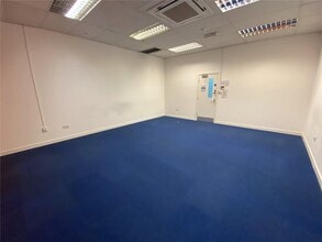 25-27 Westgate, Dewsbury to rent Interior Photo- Image 2 of 5