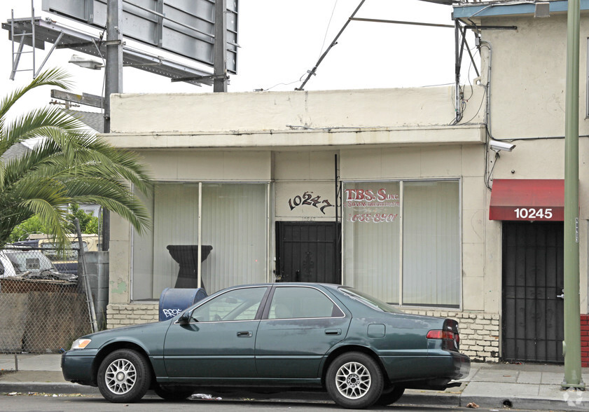 10247 Macarthur Blvd, Oakland, CA for sale - Primary Photo - Image 1 of 1