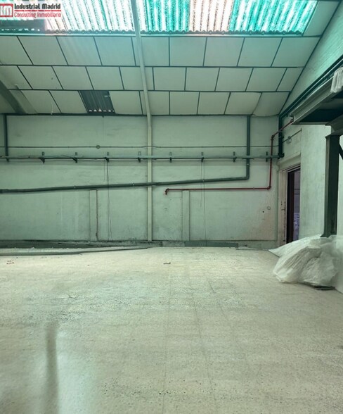 Industrial in Torrejón de Ardoz, Madrid to rent - Building Photo - Image 3 of 5