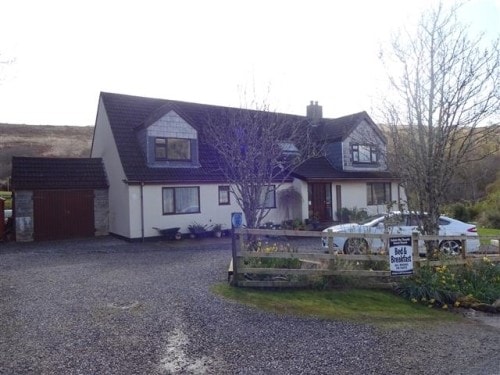 Braeintra, Strome Ferry for sale Primary Photo- Image 1 of 1