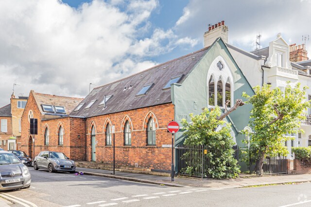 26A Munster Rd, London for sale Primary Photo- Image 1 of 1