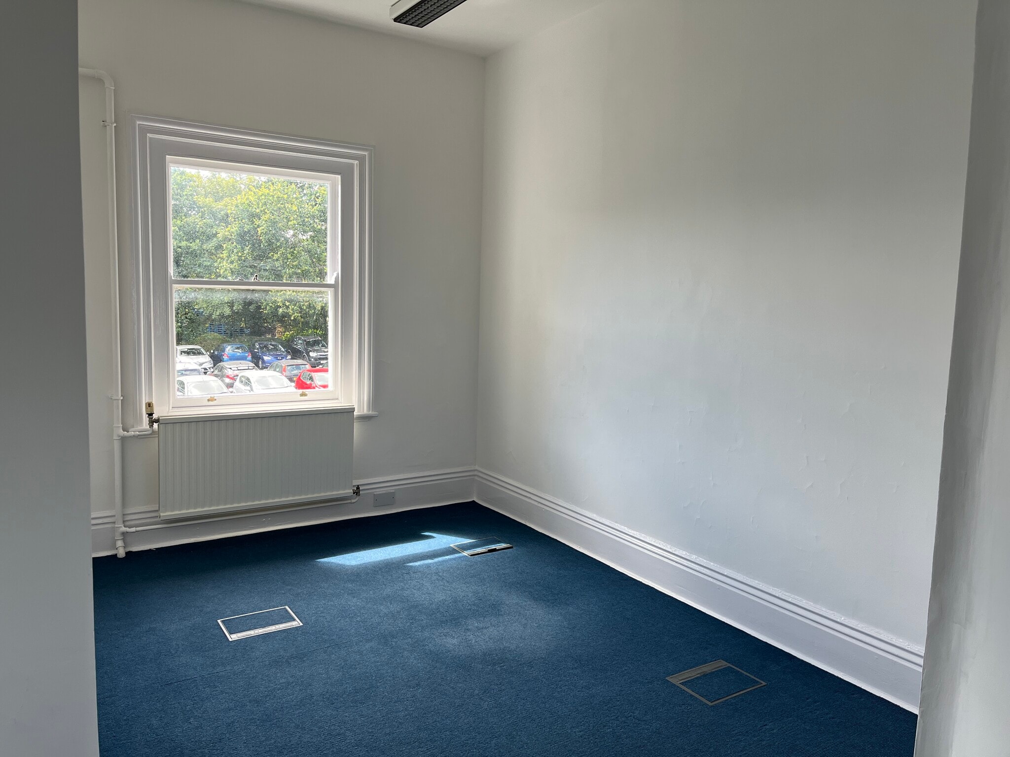 Salisbury Rd, Calmore to rent Interior Photo- Image 1 of 3