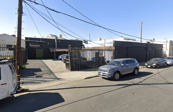 222 E 32nd St, Los Angeles, CA for rent Building Photo- Image 1 of 1