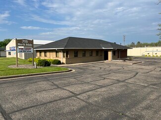 More details for 715 N Main St, River Falls, WI - Office for Rent