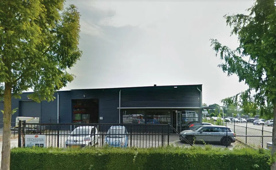 Light Industrial in Bordeaux to rent Building Photo- Image 1 of 2