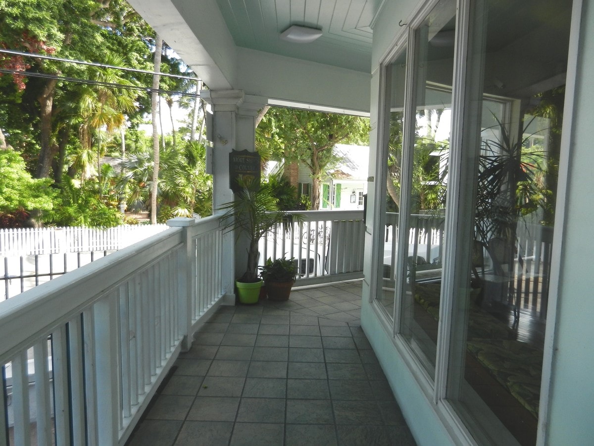 218 Whitehead St, Key West 33040