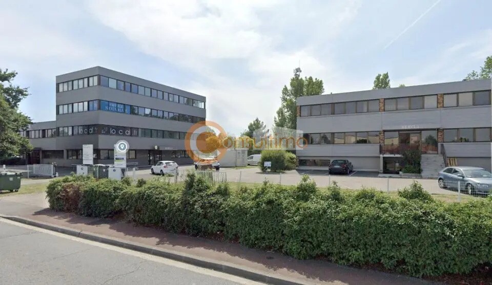 Office in Mérignac to rent - Building Photo - Image 2 of 7
