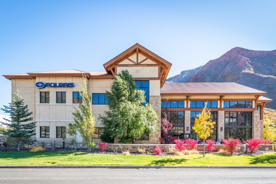 2302 Devereux Rd, Glenwood Springs, CO for sale - Primary Photo - Image 1 of 1