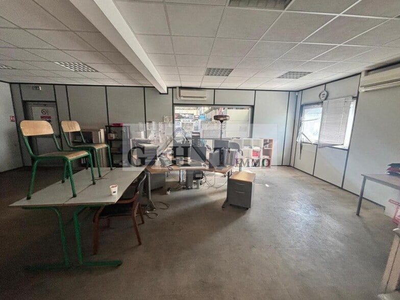 Industrial in Gennevilliers to rent - Interior Photo - Image 3 of 21