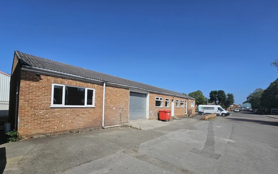 1 Avro Way, Melksham to rent - Building Photo - Image 1 of 6