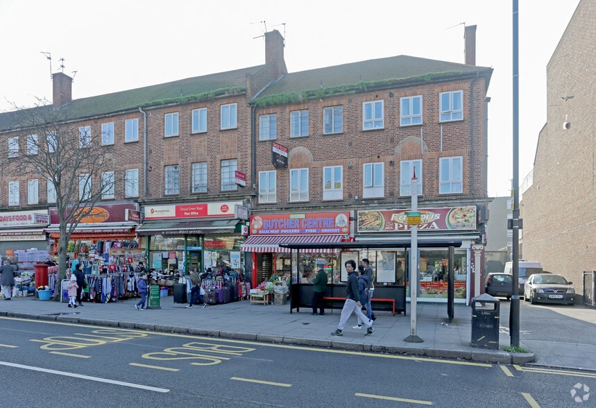 Stroud Green Rd, London to rent - Building Photo - Image 2 of 2