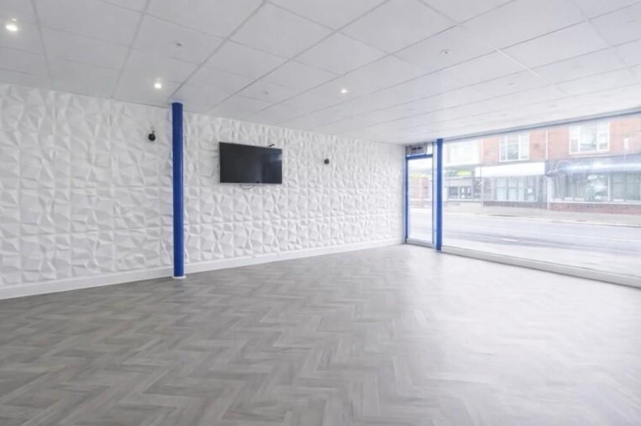 210 Newland Ave, Hull to rent Interior Photo- Image 1 of 4