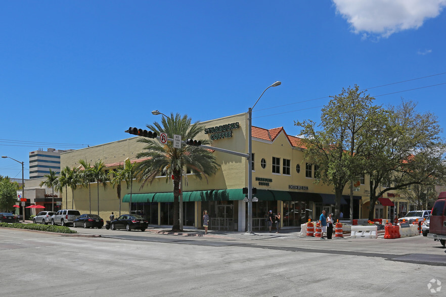 200-230 Miracle Mile, Coral Gables, FL for rent - Primary Photo - Image 1 of 24