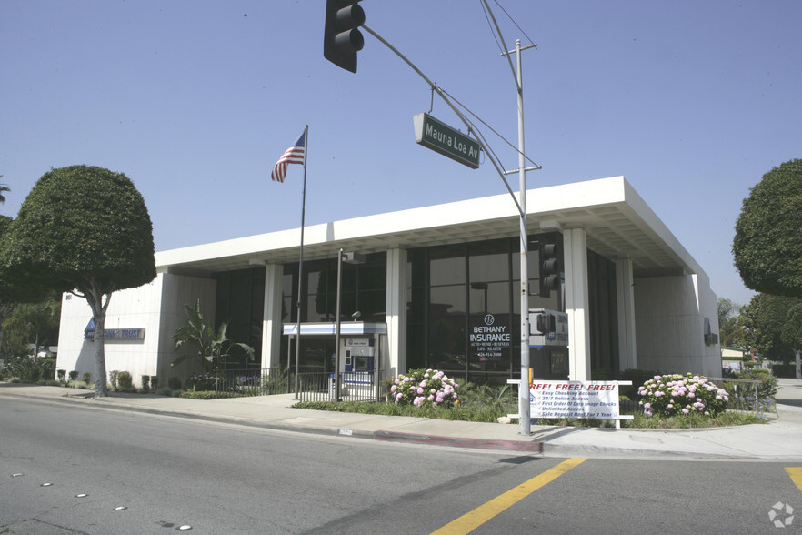 801 S Grand Ave, Glendora, CA for sale - Primary Photo - Image 1 of 7