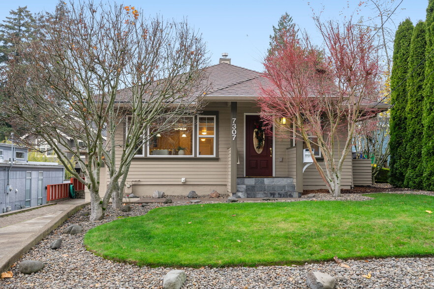 7307 SW Capitol Hwy, Portland, OR for sale - Building Photo - Image 3 of 30