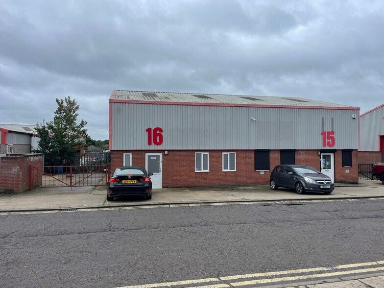 Grange Way, Colchester to rent - Building Photo - Image 1 of 19