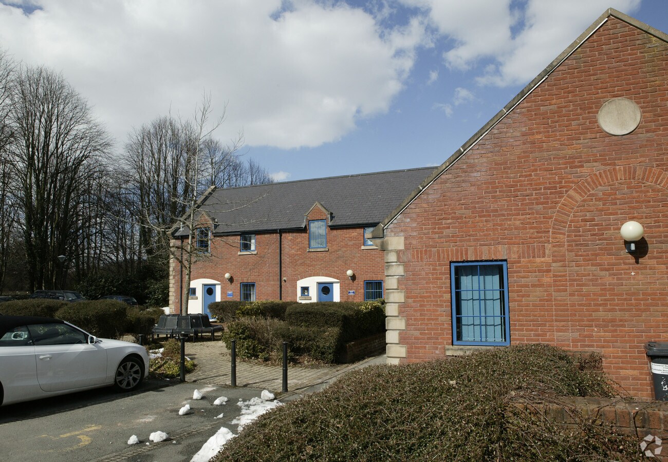 Croesnewydd Rd, Wrexham LL13 7YP UK