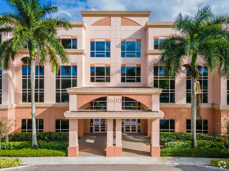 1600 Sawgrass Corporate Pky, Sunrise, FL for rent - Building Photo - Image 2 of 5