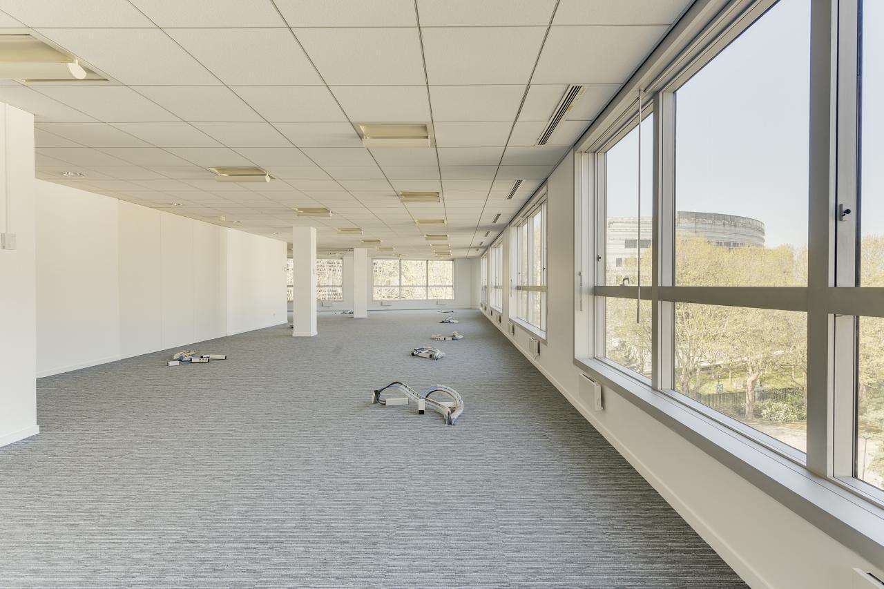 Office in Saint-Denis to rent Interior Photo- Image 1 of 13