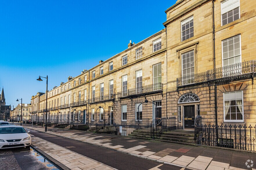 29-31 Melville St, Edinburgh to rent - Building Photo - Image 2 of 2