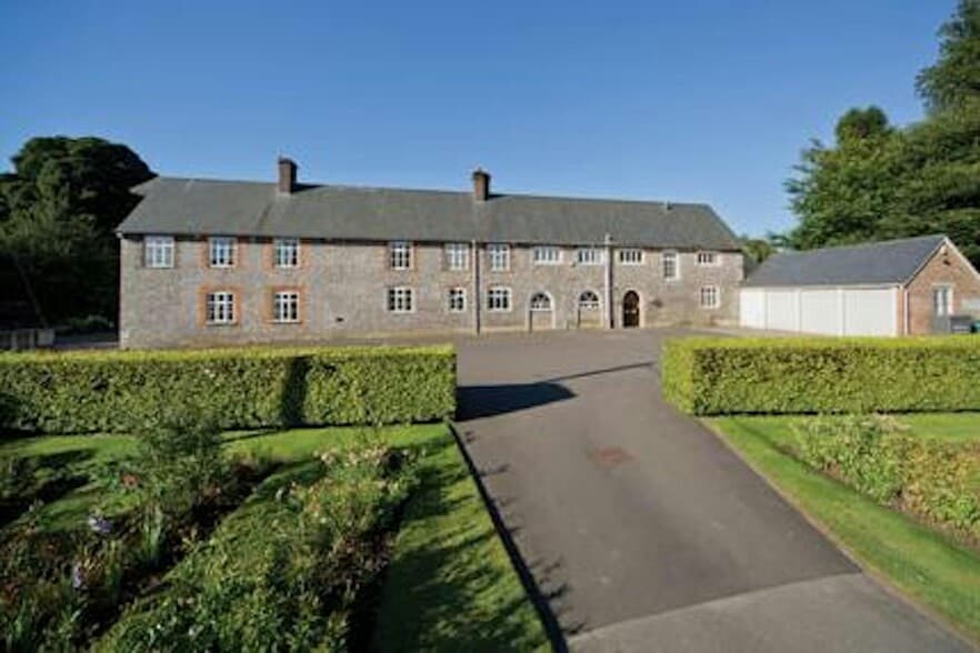 Fairleigh Wallop, Basingstoke to rent - Building Photo - Image 3 of 4