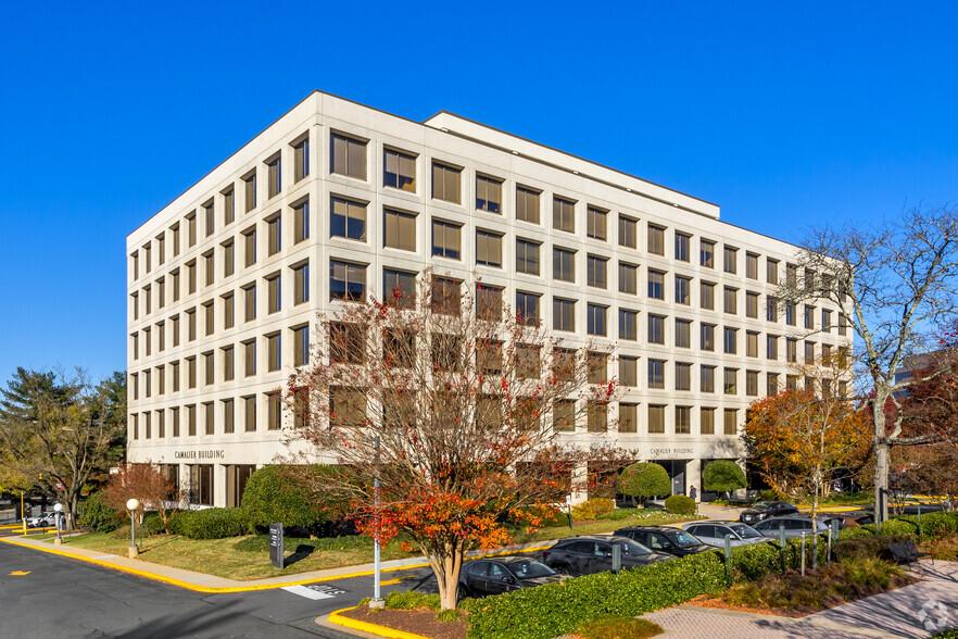 10215 Fernwood Rd, Bethesda, MD for rent - Building Photo - Image 1 of 7