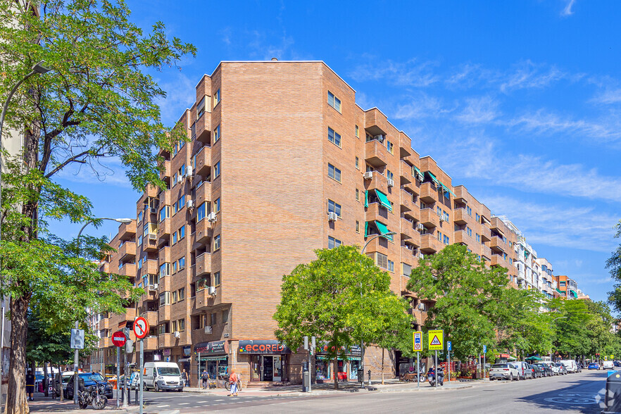 Calle De Santa Engracia, 141, Madrid, Madrid for sale - Primary Photo - Image 1 of 2