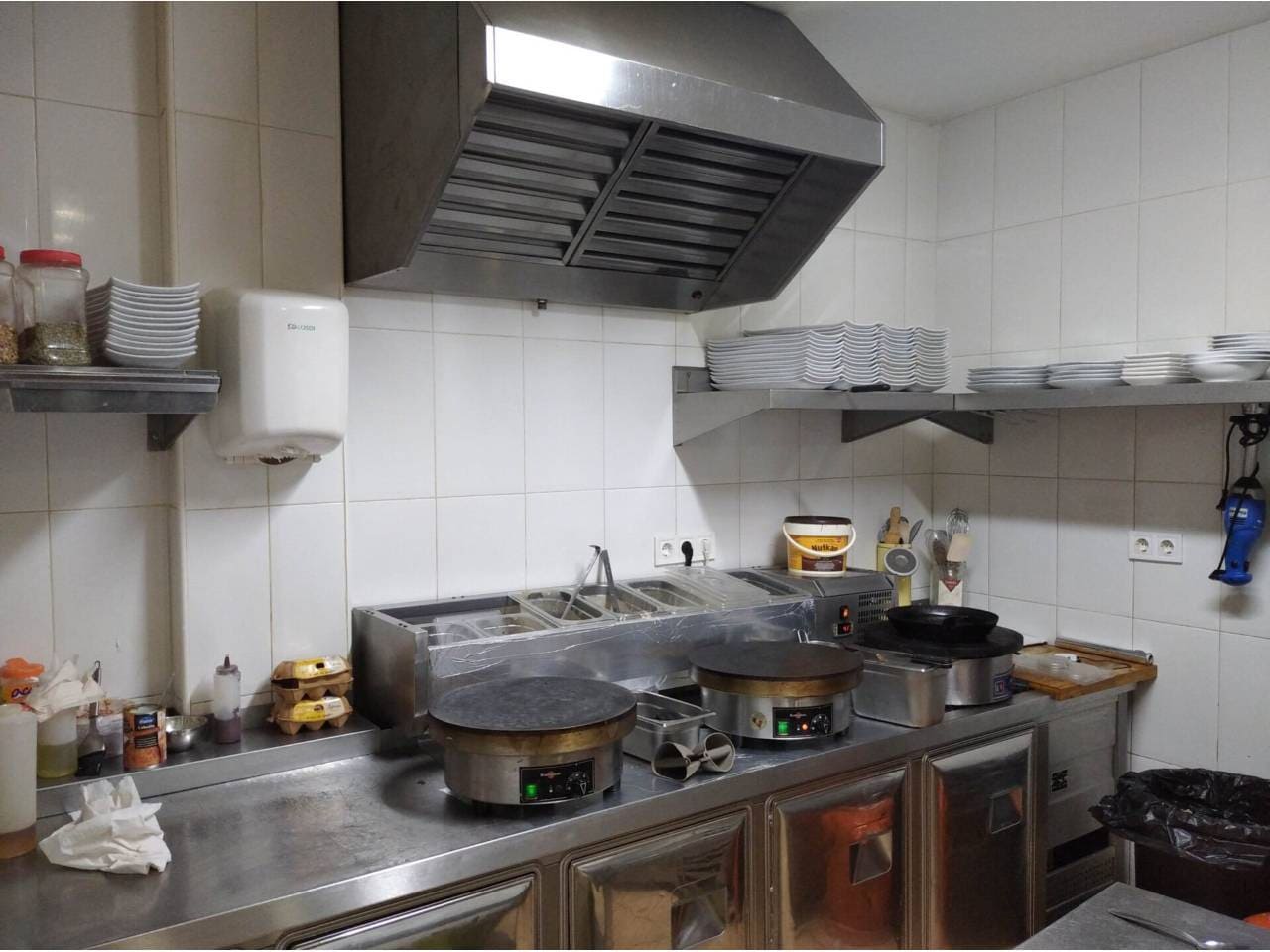 Retail in Barcelona, Barcelona to rent Interior Photo- Image 1 of 3