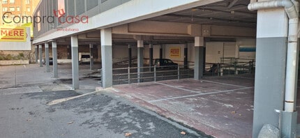 Retail in Segovia, Segovia to rent Building Photo- Image 1 of 18