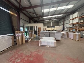 Woodville St, Glasgow to rent Interior Photo- Image 2 of 7