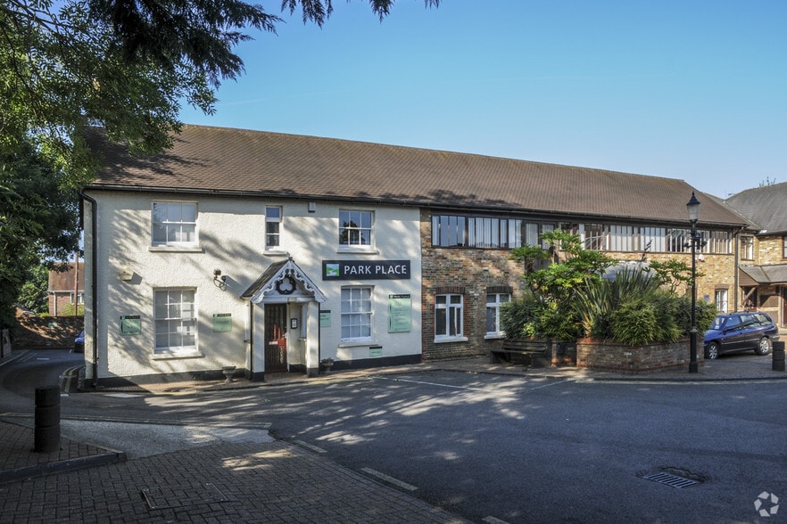 Newdigate Rd, Uxbridge for sale - Primary Photo - Image 1 of 1