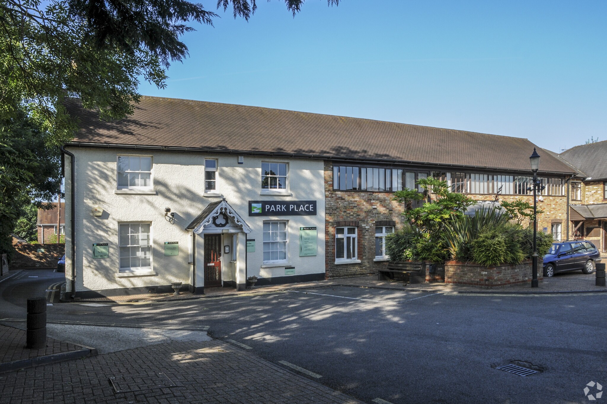 Newdigate Rd, Uxbridge for sale Primary Photo- Image 1 of 1