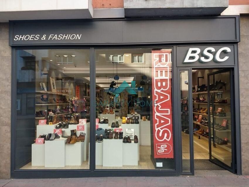 Retail in GASTEIZ for sale Building Photo- Image 1 of 12