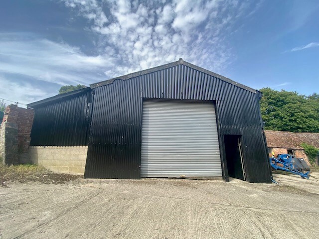 South Fawley Farm, Wantage for rent - Building Photo - Image 1 of 3