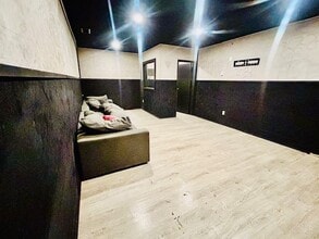 900-932 S San Pedro St, Los Angeles, CA to rent Building Photo- Image 1 of 7