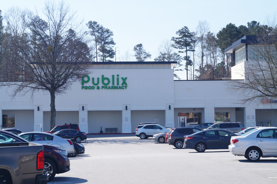 6500 NE Roswell Rd, Atlanta, GA for rent - Building Photo - Image 1 of 7