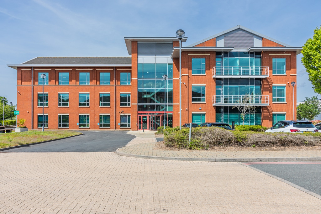 Starley Way, Birmingham to rent Building Photo- Image 1 of 13