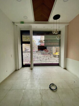 More details for 15 Rue Henry Monnier, Paris - Retail to Rent
